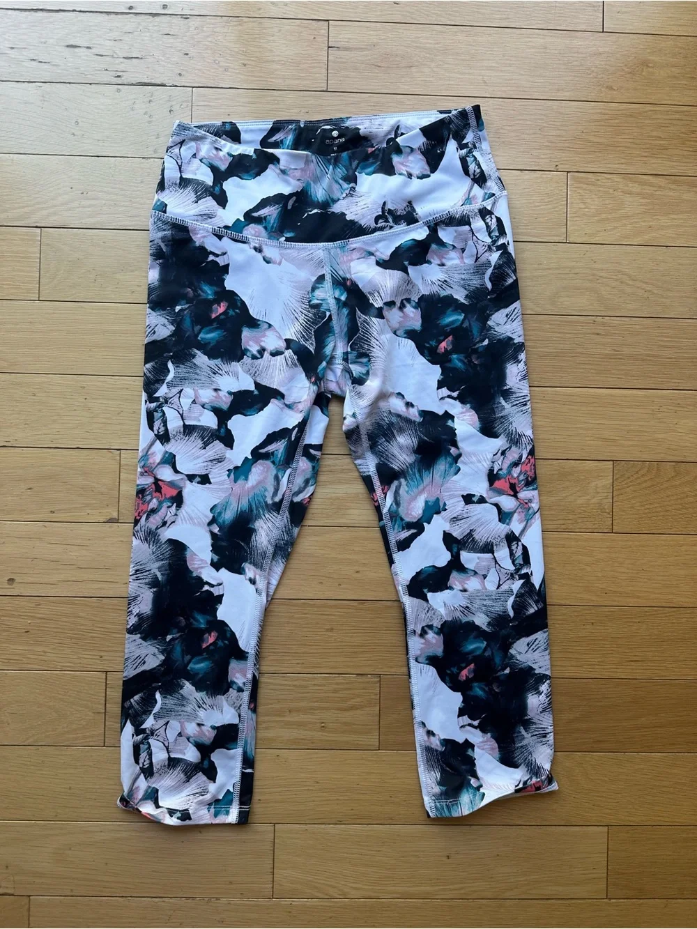Apana Floral Abstract Capris - Pink, Black & Teal size M